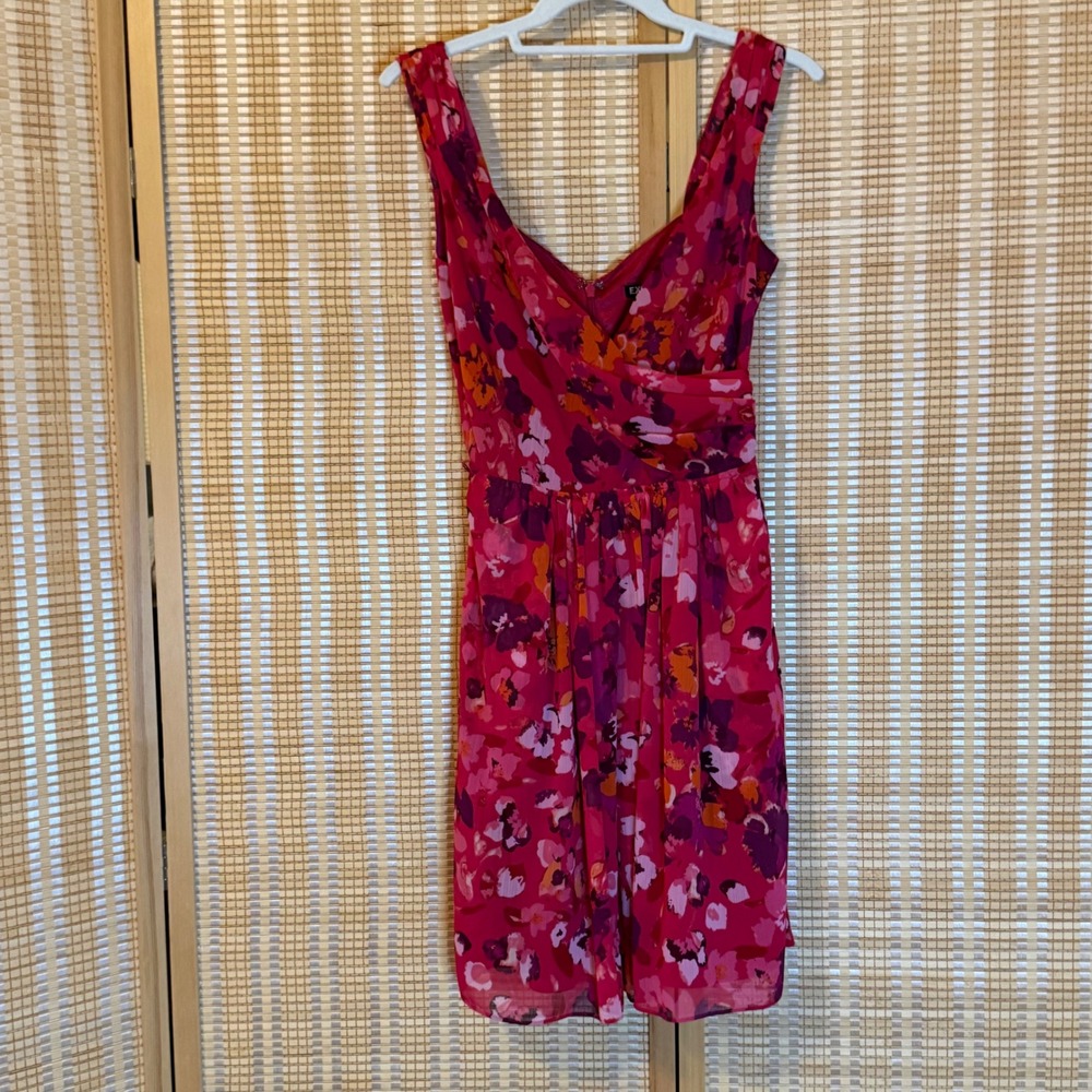 Express Women Pink Floral V-Neck Sleeveless Chiffon Mini Dress Size 2 Fairycore